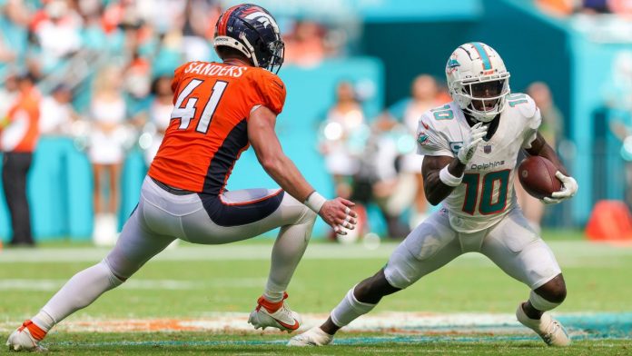 Amazing Dolphins obliterate Broncos 70-20